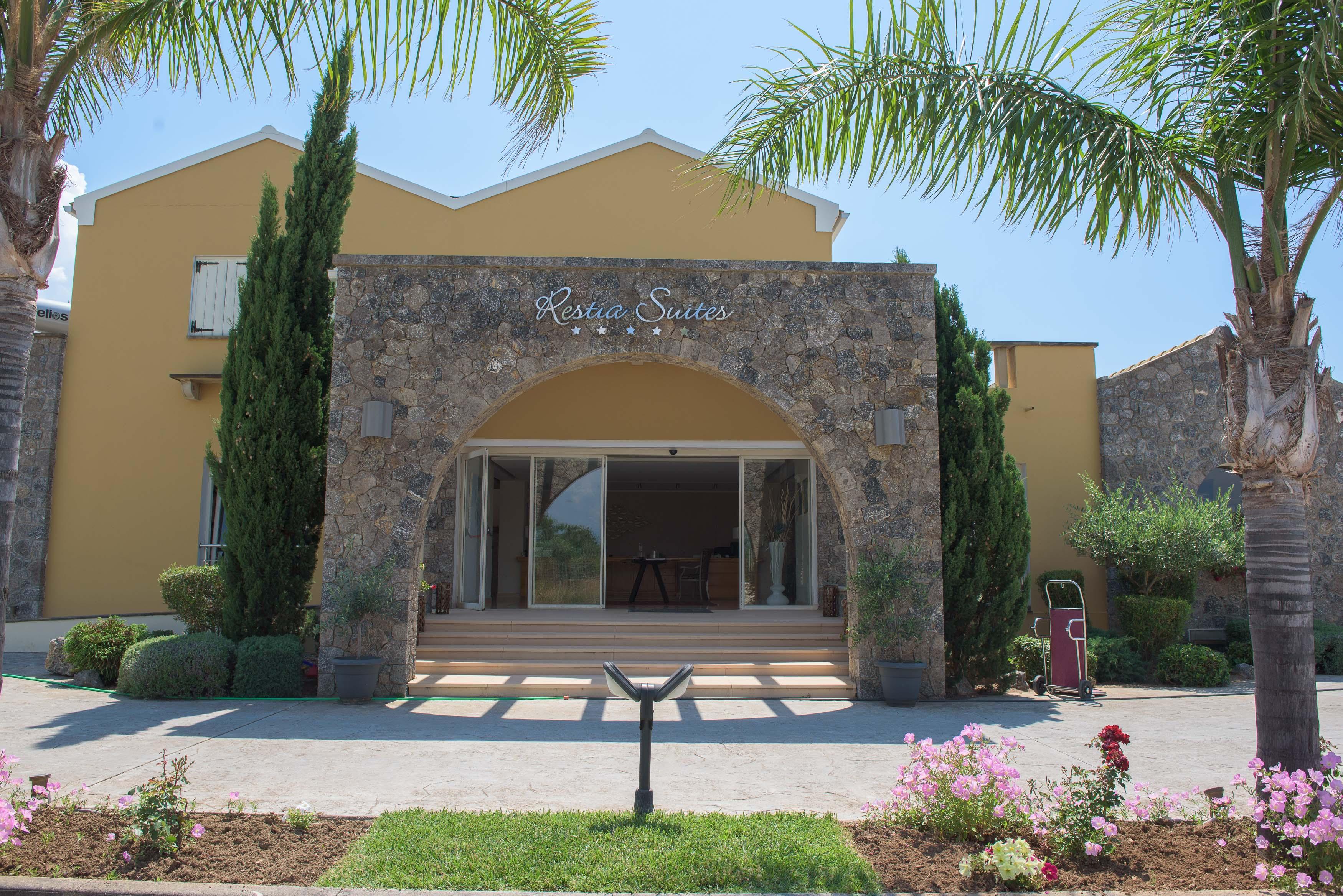 Restia Suites Exclusive Resort (Adults Only) Acharavi  Esterno foto
